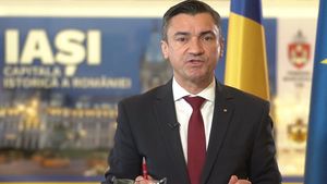 Tribunalul Iași a dispus începerea judecății în cazul primarului Mihai Chirică, acuzat de DNA că a permis unei firme să construiască un bloc mai mare decât permite legislația