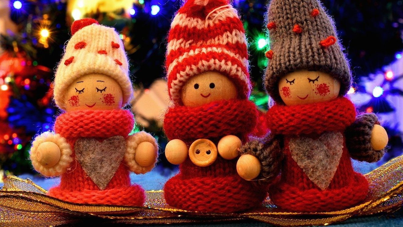 SONDAJ „Nu e Crăciun fără...” / La ce te gândești prima dată când vine vorba de sărbători? / Votează în articol