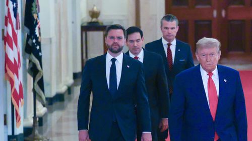 Trump evocă o vizită în Egipt, la semnarea acordului cu privire la Fâşia Gaza. ”Vom încerca să ne ducem acolo”, anunţă el într-o şedinţă de Guvern la Casa Albă