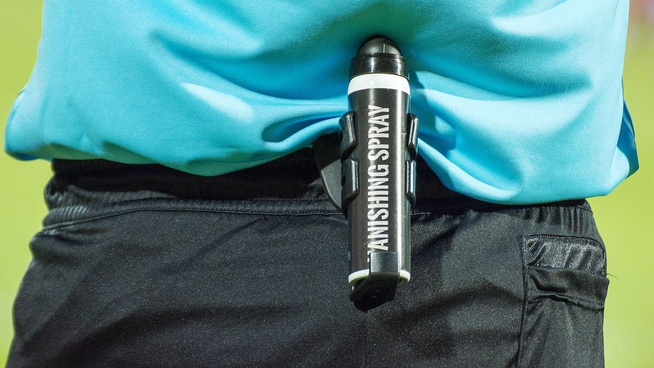 Brigadă de arbitri din Ţările de Jos la meciul Aberdeen - FCSB, din play-off-ul Europa League