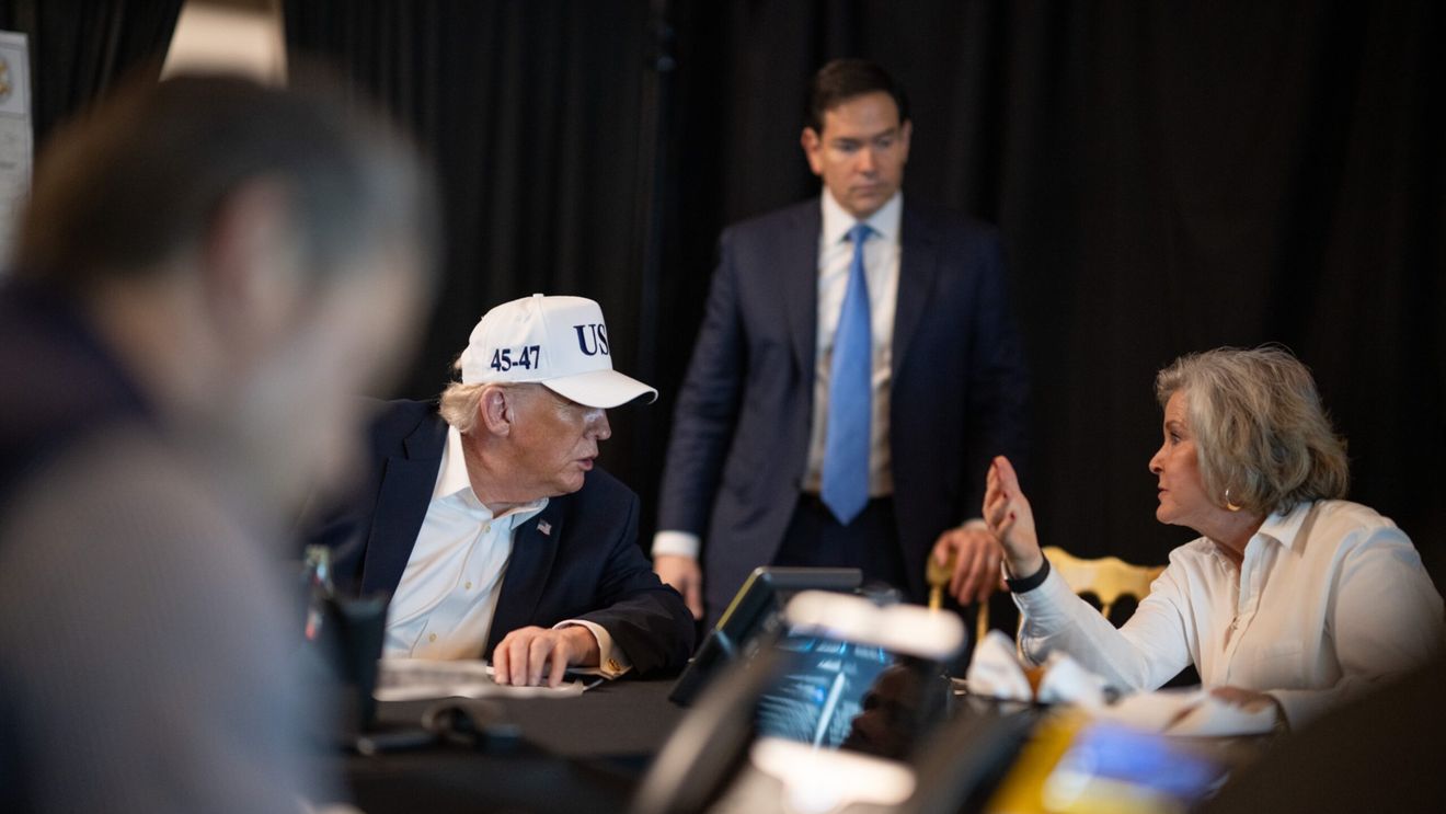 “Strategia decapitării” folosită de Trump - armă eficientă sau pariu riscant? Analiștii explică pentru G4