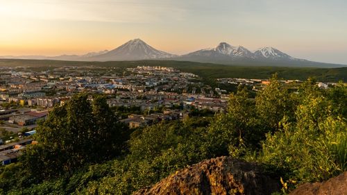 Cutremur cu magnitudine 6 în peninsula rusă Kamceatka / Cutremurul de acum mai puţin de două săptămâni a provocat erupţia simultană a şapte vulcani