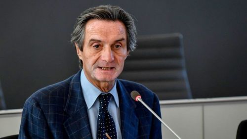 Guvernatorul Lombardiei cere ca armata să iasă pe străzi pentru a ţine oamenii în case