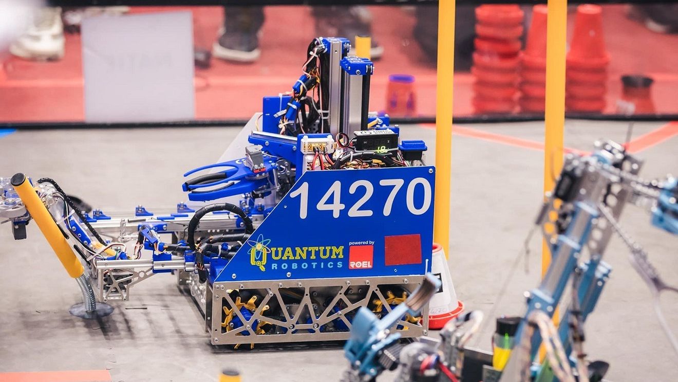 Oradea va găzdui Campionatul internaţional Robotics / Sunt anunțați 500 de concurenţi din 11 ţări / În prima zi e programat un tur numit "Oradea Tech" în care participanţii vor vizita companii de top din municipiu