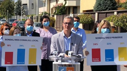 Stelian Ion, după primele discuții cu PNL pe tema formării majorității în Consiliul Local: Am solicitat de la bun început să se facă un audit în Primăria Constanţa/ S-a răspuns pozitiv/ Important e să mai tăiem din beculeţele de sărbători