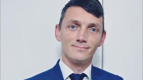 Senatorul PSD (ex-POT) Paul Pintea, urmărit de poliție pe străzile din Zalău, după ce a refuzat să oprească mașina. Avea permisul suspendat și este recidivist în astfel de fapte