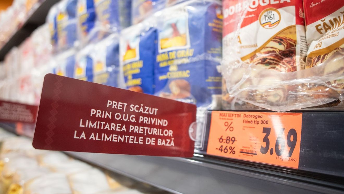 Plafonarea adaosului comercial la alimente. Executivul vrea să prelungească din nou măsura și să includă alte produse pe listă / Cum au reușit unii comercianți să fenteze statul: mălai la 1,05 kg, au scumpit detergenții pentru a compensa / Ar putea avea loc noi scumpiri