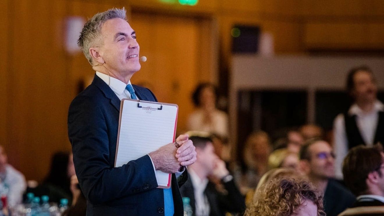 Dragoş Anastasiu, vicepremier: Am avut timp de zece zile să tragem frâna de mână a unei maşini care se îndrepta în zid. Şi zidul ăla se cheamă junk. Alternativa era să suferim dublu, triplu şi să nu ne mai revenim 15 ani