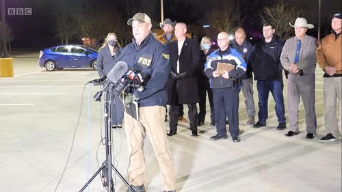 Suspectul, împușcat mortal de FBI după ce a luat patru ostatici într-o sinagogă din Texas, era britanic - a confirmat Ministerul de Externe de la Londra