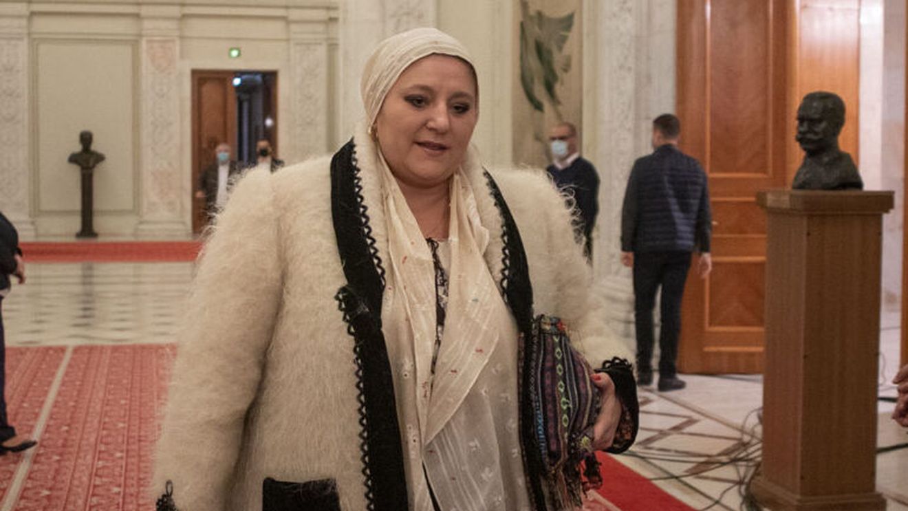 Poliția Română, precizări privind ancheta care-i vizează pe soții Șoșoacă, după incidentul cu jurnaliștii italieni