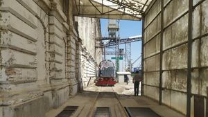 Încep să sosească primele cereale din Ucraina în Portul Galați: "Sunt 60 de vagoane încărcate deja, care ajung la silozul Anghel Saligny"