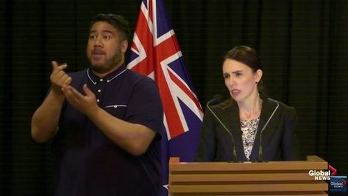Noua Zeelandă va interzice toate tipurile de arme semiautomate și puști de asalt după atacurile din Christchurch