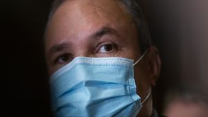 Vasile Dîncu, despre o eventuală demisie a premierului Ciucă, în urma acuzațiilor de plagiat: „Este un act unilateral, de voință și conștiință” / Lucrarea de doctorat „nu ar trebui analizată  de CNATDCU”
