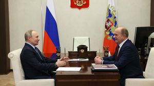Putin s-a întâlnit cu liderul Partidului Comunist rus şi remarcă potrivirea lor de idei: Dialogul cu comuniştii „este acum de două sau de trei ori mai necesar”