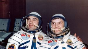 Cosmonautul Dumitru Prunariu va primi titlul de Cetăţean de onoare al judeţului Brașov / Planetariul de la Braşov, inaugurat în 2019, îi poartă numele