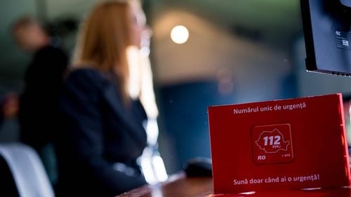 STS: Peste 311.000 de apeluri abuzive la 112, în primul semestru din 2020. Cei care au sunat au făcut glume ori au adus injurii operatorilor / O persoană din Ilfov a sunat de 7.573 de ori, iar una din Vaslui de 6.779 de ori