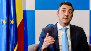 Parchetul General a clasat dosarul judecătorului Bogdan Mateescu și al tatălui său, primar în Govora / Procurorul general Alex Florența a luat dosarul de la Vâlcea la Parchetul General