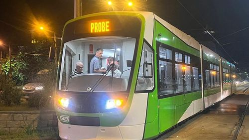 Tramvaiul 25 revine de luni la circulația pe ambele sensuri pe Bulevardul Timișoara / S-au încheiat ”în timp record” lucrările la sistemul de termoficare