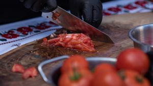 Noile reguli privind risipa alimentară au luat piața pe nepregătite: „100.000 de afaceri au avut 2, 3 săptămâni pentru conformare. Antreprenorii au fost nevoiți să improvizeze”