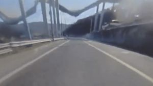 Imaginile terifiante ale prăbușirii unui pod în Coreea de Sud: doi morți, cinci răniți