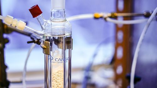 Australia: Un curs de chimie se transformă într-o dramă, 11 elevi au fost internați cu arsuri