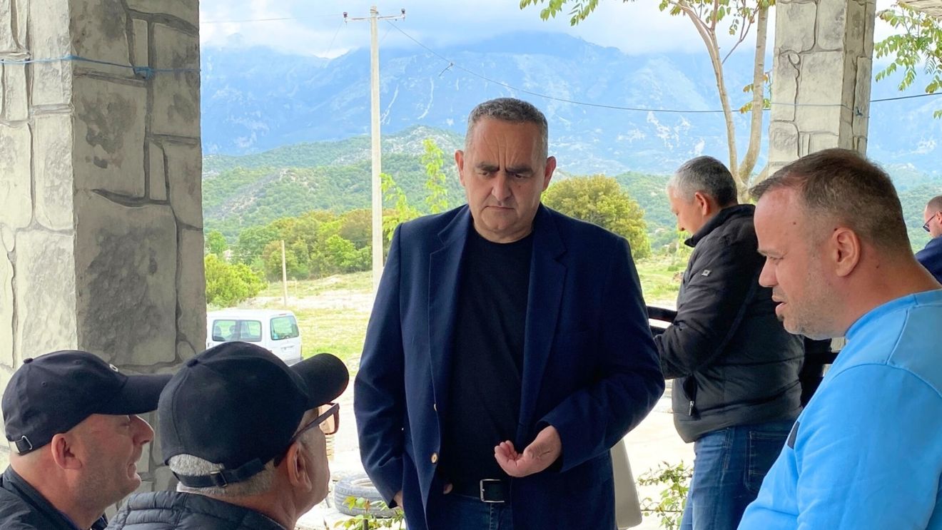 Bătălia pentru Himarë: Un candidat al minorității grecești, arestat cu două zile înainte de alegeri, a câștigat primăria unui oraș din Albania/ Victoria lui Beleri, văzută ca o reacție instinctivă a alegătorilor la operațiunea de discreditare politică
