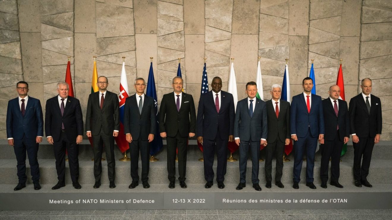 Șeful Pentagonului, discuții cu miniștrii Apărării din formatul București 9: Reafirmăm sprijinul SUA față de unitatea NATO și condamnăm anexarea ilegală a teritoriului ucrainean de către Rusia