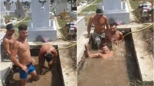 VIDEO Groparii din Constanța și-au făcut piscină dintr-un mormânt proaspăt săpat / Aventura a fost filmată și urcată pe rețelele sociale