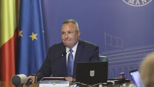 Premierul Nicolae Ciucă laudă din nou economia românească într-o întâlnire cu FMI: „Țara noastră - unul dintre cele mai dinamice ritmuri de dezvoltare la nivel european”, deși și deficitul este și el cel mai mare din UE. „Predictibilitate a politicilor fiscale”, deși noi taxe au intrat în vigoare în august și ianuarie