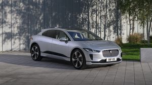 Primul model electric Jaguar are acces la încărcătoarele Tesla / Clienții de Jaguar I-Pace pot încărca la stațiile Supercharger în SUA