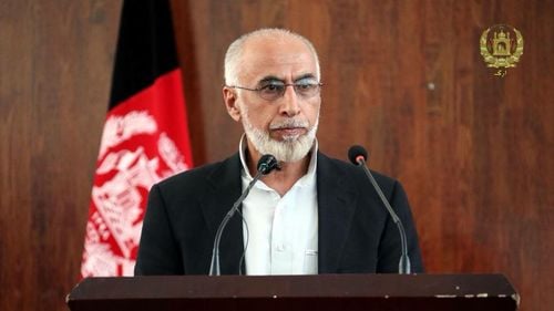 Talibanii au atacat o tabără a unor contractori militari britanici din Kabul la scurt timp după ce președintele afgan a prezentat un plan pentru pacificarea țării