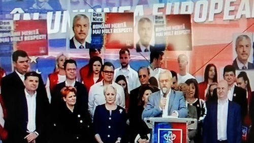 Miting PSD la Galați. Dragnea: Iohannis vrea să conducă țara cu bâta. Atacuri în cascadă la adresa Europei și liderilor UE: Iohannis e sluga lor, jandarmii lui Macron bat zilnic mii de francezi pe străzi/ Proteste anti-PSD și la Galați