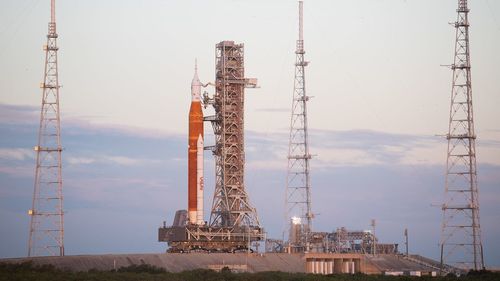 NASA îşi modifică programul lunar, adăugând o nouă misiune de testare înainte de aselenizarea astronauţilor
