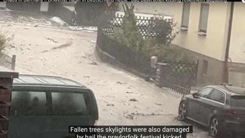 VIDEO Furtuni violente însoţite de grindină au produs pagube majore într-un oraș din sudul Germaniei, fiind declarată stare de dezastru