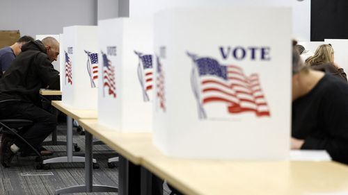 Sondaj NBC: Starea democrației și economia SUA, primele subiecte pentru alegătorii care au votat