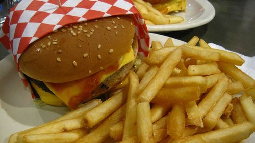McDonald's: închiderea restaurantelor din Rusia va costa 50 de milioane de dolari pe lună / Compania are 62.000 de angajaţi în Rusia, pe care îi va plăti în continuare / Rusia reprezintă 9% din cifra de afaceri și 3% din profit
