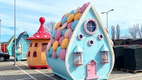 Târgul de Paște Craiova se deschide vineri seara, în ritm de carnaval / Va circula un Party Bus, vor fi gondole venețiene, dansuri braziliene și proiecții holografice