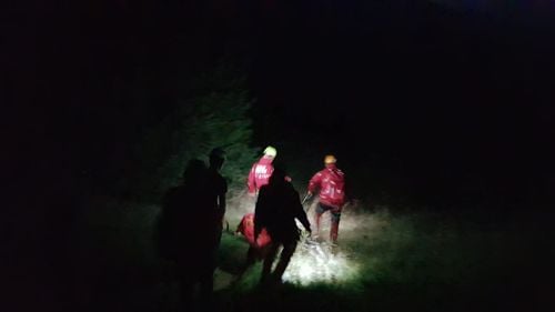 Ucrainean de 29 de ani, găsit în stare gravă în Munții Maramureșului / Era deshidratat și nu mai mâncase nimic de două zile