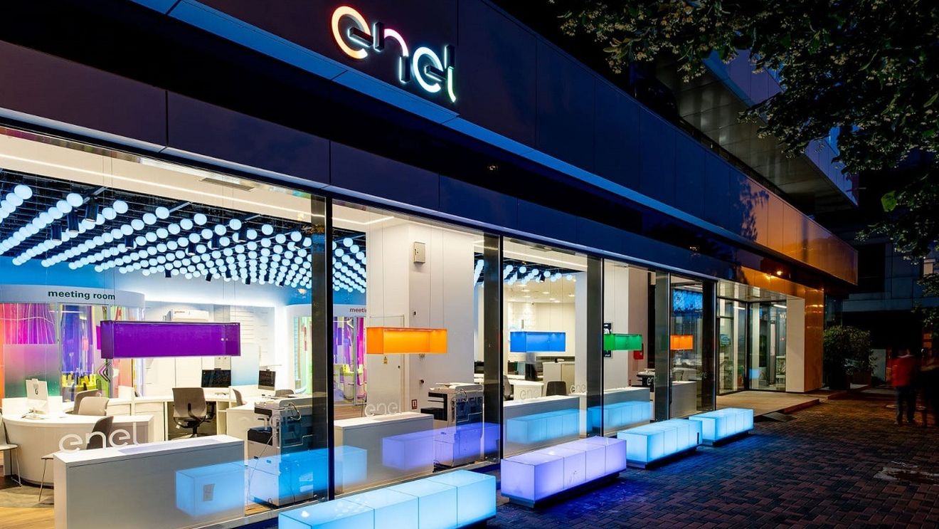 Presa italiană: Două fonduri de investiții au rămas în cursa pentru activele Enel din România