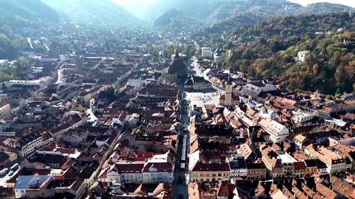 Minus de 10 milioane de euro în bugetul Brașovului / Primarul George Scripcaru dă vina pe vechea administrație USR: ”Au plătit lucrări din împrumuturi bancare, dar nu s-au depus cererile de rambursare”