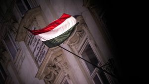 Ungaria a cerut scuze Finlandei pentru întârzierea aderării lor la NATO / Ministrul Apărării a dat vina pe guvernul Orbán / ”Vom închide ușa în fața rușilor” 
