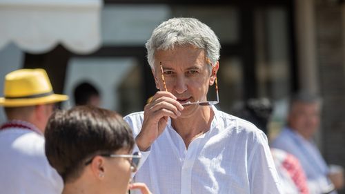 Dan Diaconescu a fost plasat în arest la domiciliu. Fostul șef OTV, întrebat dacă se aștepta să fie eliberat: ”Da, normal. A fost un linșaj, o înscenare juridică”/ Avocatul: ”Măsura este o reparație”