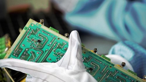 Statele Unite vor acorda Samsung subvenții de peste 6 miliarde de dolari pentru a produce cipuri electronice avansate în Texas