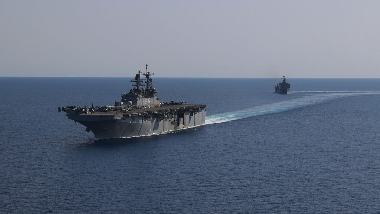 SUA lovesc radare iraniene după ce Teheranul a lansat patru drone asupra unor nave / Trump susține că Iranul mai deține „21–22%” din stocul de rachete