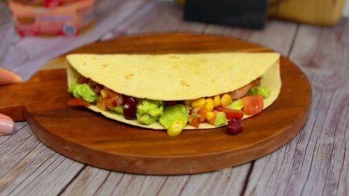VIDEO | Tacos cu ton și avocado, o rețetă nutritivă și echilibrată pentru un prânz fresh