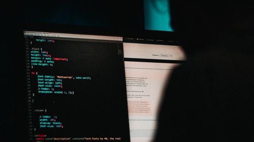 NEWS ALERT Campanie de spionaj nord-coreeană: Hackeri ai regimului de la Phenian au strecurat spyware pe dispozitive Android prin magazinul de aplicații Google Play