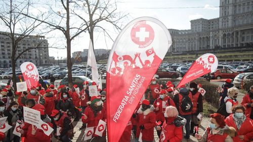 Angajaţii din Sănătate fac marți mitinguri la Guvern, Parlament și Președinție. Ei cer salarii mărite