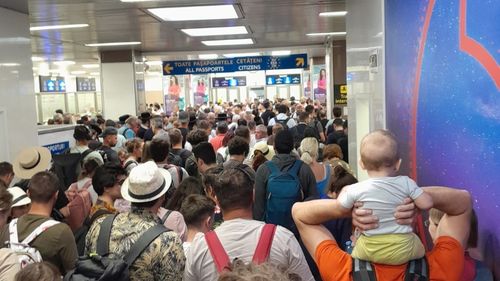 Compania de Aeroporturi alocă 1,115 milioane lei pentru modernizarea instalaţiei de aer condiţionat de pe Aeroportul Otopeni, după valul de reclamații din partea călătorilor