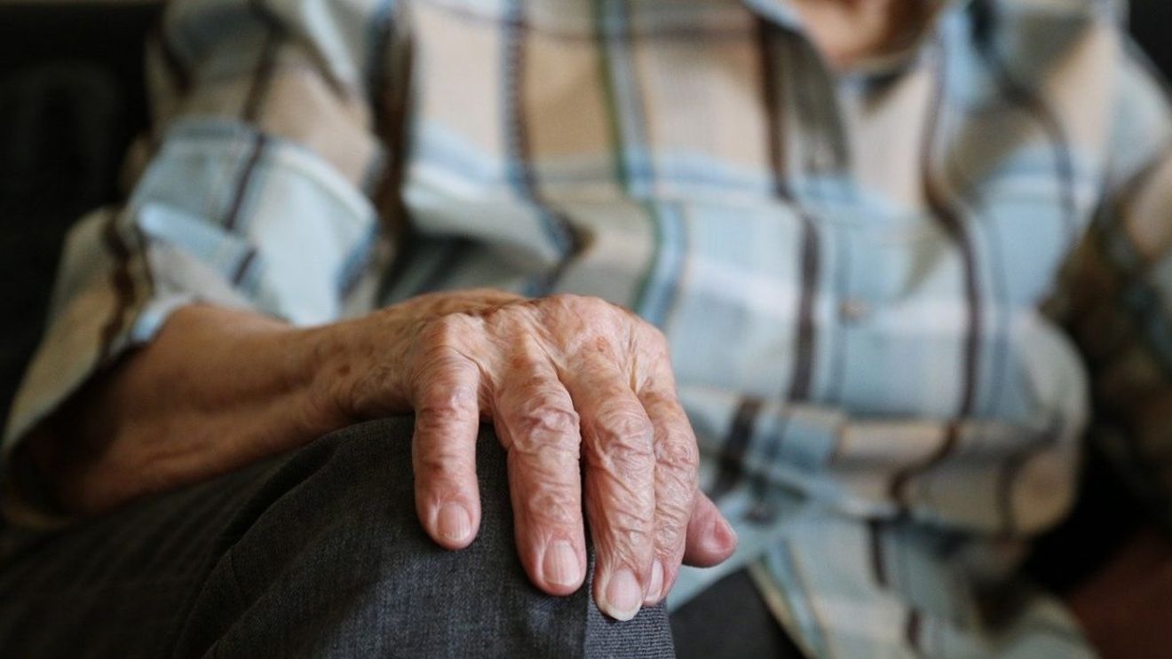 Indignare în Bulgaria după dezvăluirea unei reţele ilegale de azile de bătrâni, adevărate "case ale ororilor"