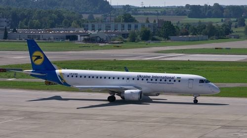 Ucraina lucrează "intens" pentru a restabili transportul aerian, oprit de aproape doi ani